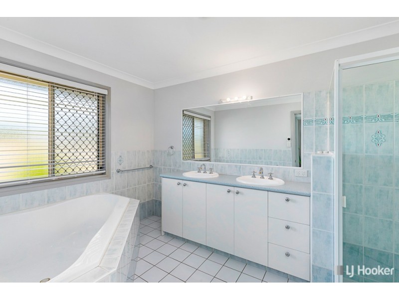 4-5 Fulham Court, Birkdale QLD 4159