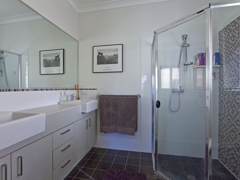 31 Jacob Street, Wellington Point QLD 4160