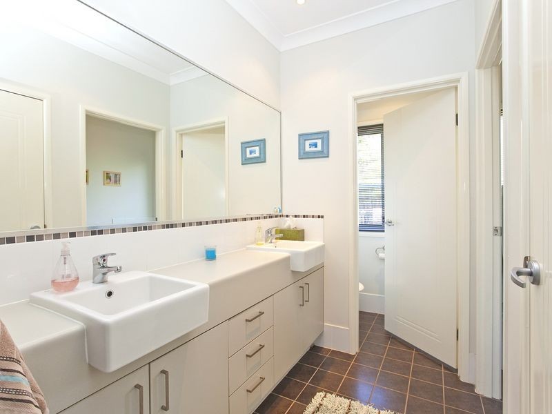 31 Jacob Street, Wellington Point QLD 4160