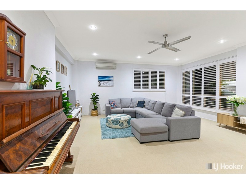 4 Queensbury Court, Wellington Point QLD 4160