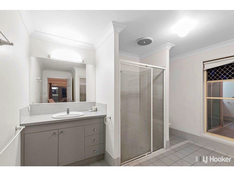 4 Queensbury Court, Wellington Point QLD 4160