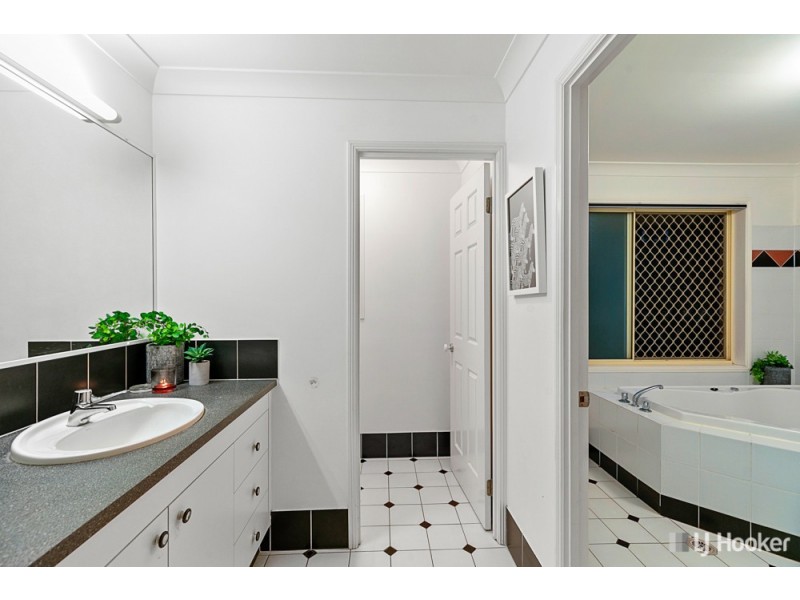 4 Queensbury Court, Wellington Point QLD 4160