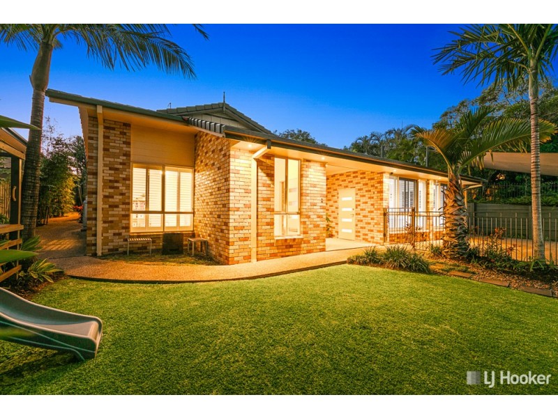 4 Queensbury Court, Wellington Point QLD 4160