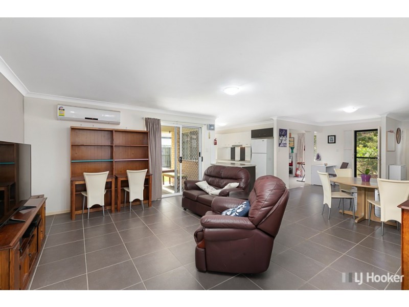 16 Green Place, Redland Bay QLD 4165