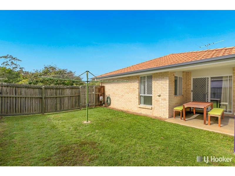 16 Green Place, Redland Bay QLD 4165