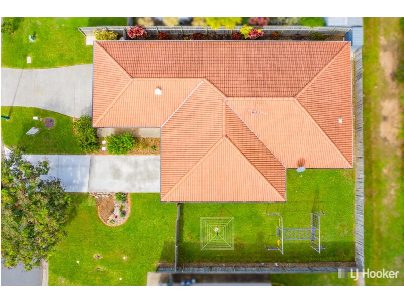 16 Green Place, Redland Bay QLD 4165