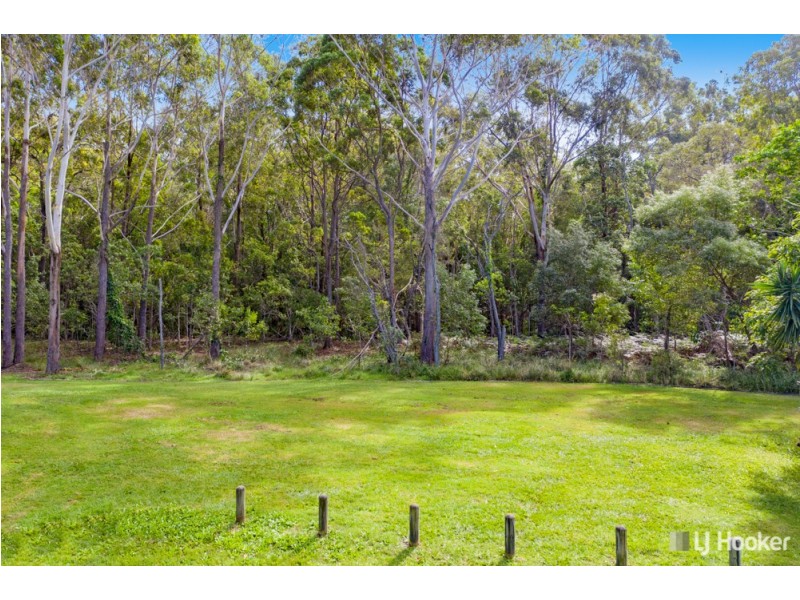 16 Green Place, Redland Bay QLD 4165