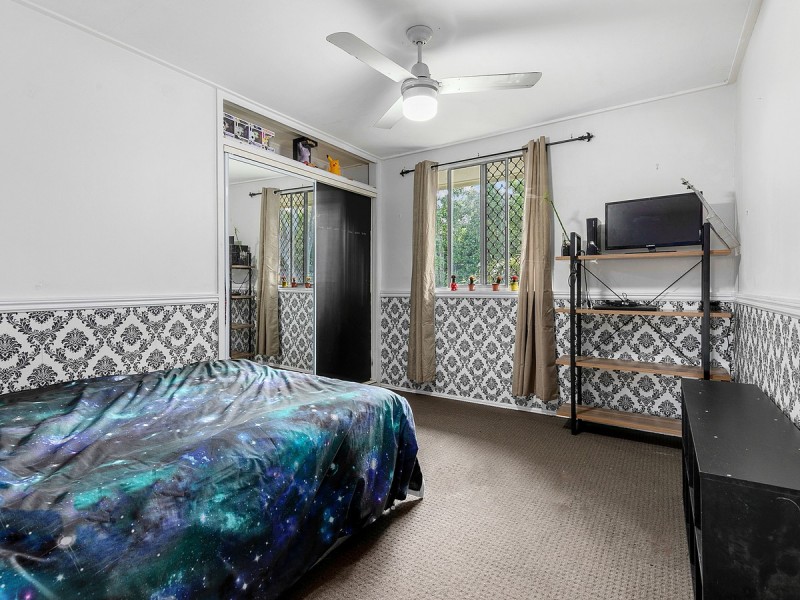 22 Meredith Place, Redland Bay QLD 4165