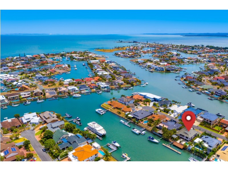 16 Sternlight Court, Raby Bay QLD 4163