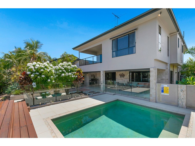16 Sternlight Court, Raby Bay QLD 4163
