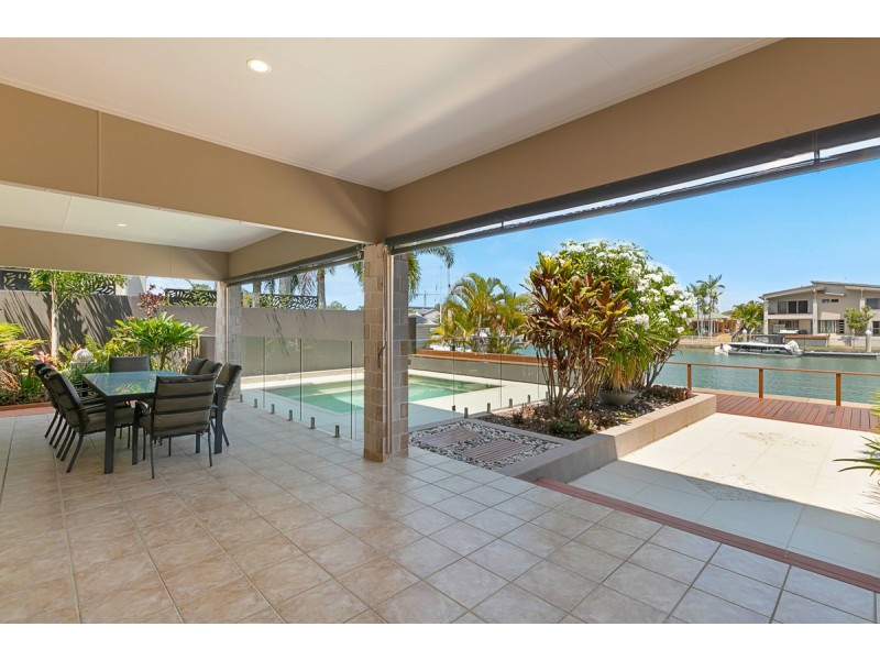 16 Sternlight Court, Raby Bay QLD 4163