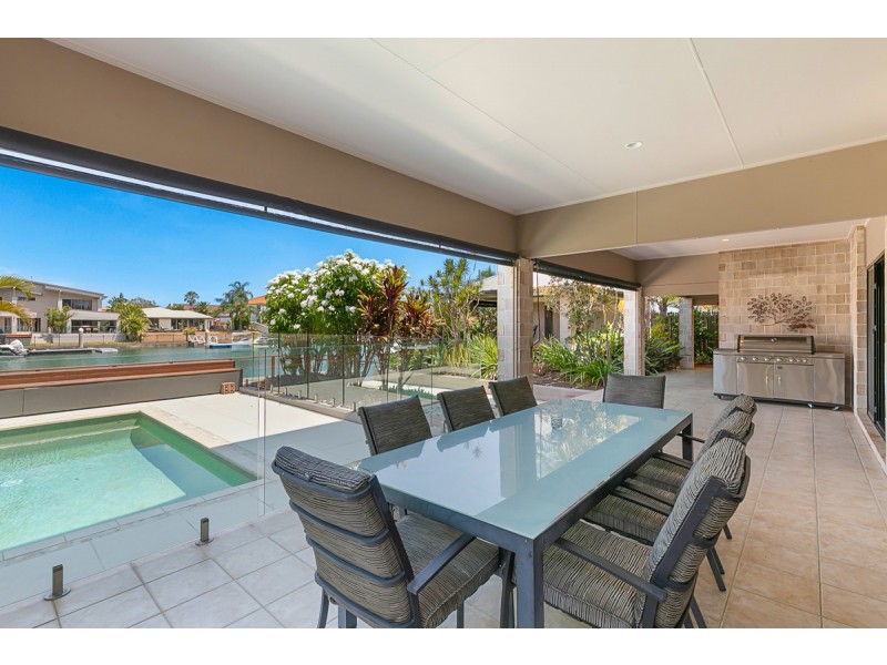 16 Sternlight Court, Raby Bay QLD 4163