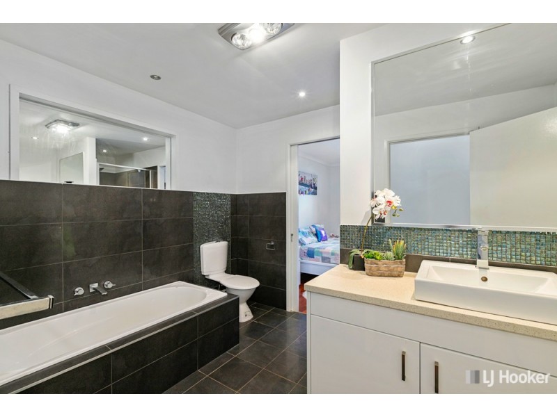 3 Tern Street, Victoria Point QLD 4165