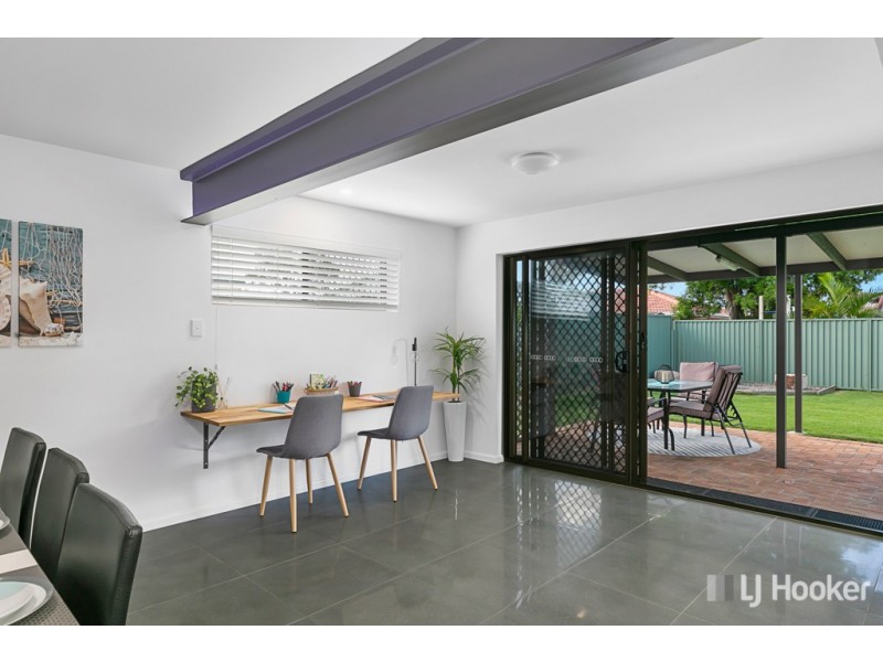 5 Robin Parade, Victoria Point QLD 4165