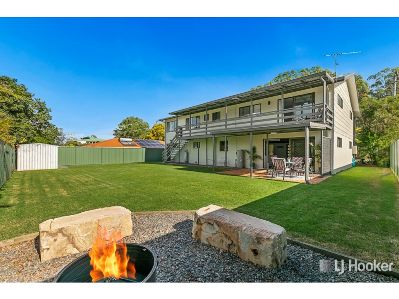 5 Robin Parade, Victoria Point QLD 4165