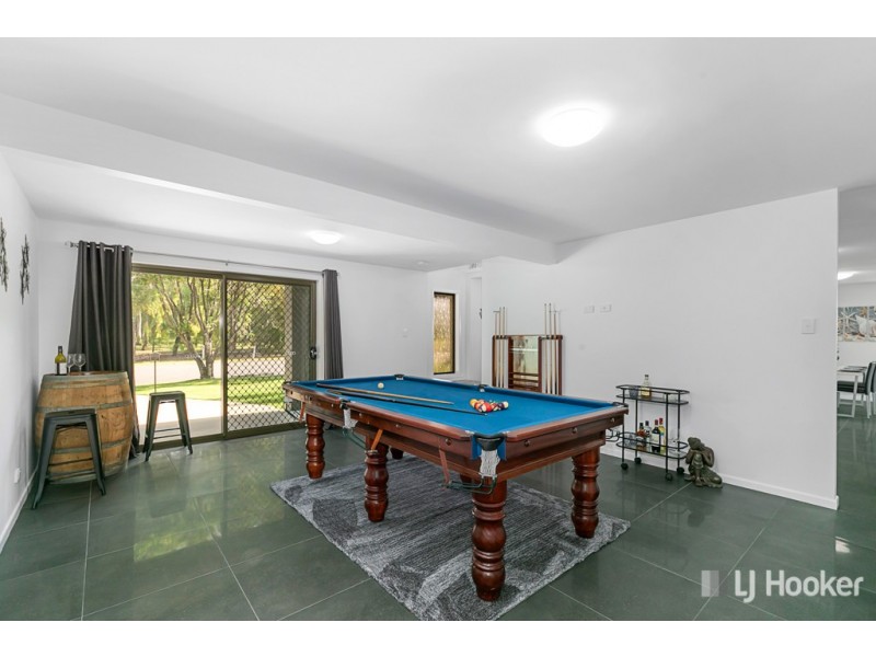 5 Robin Parade, Victoria Point QLD 4165