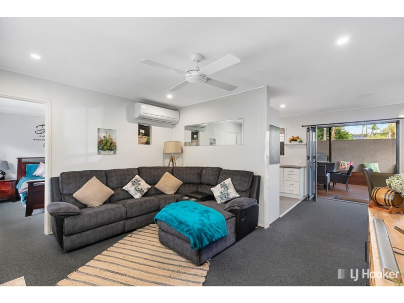 8 Banks Street, Capalaba QLD 4157