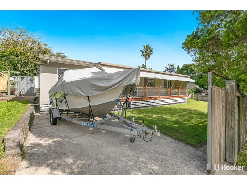 8 Banks Street, Capalaba QLD 4157