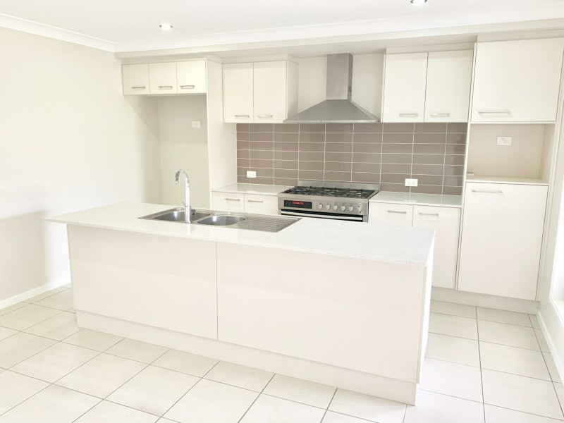 80A Carinyan Drive, Birkdale QLD 4159