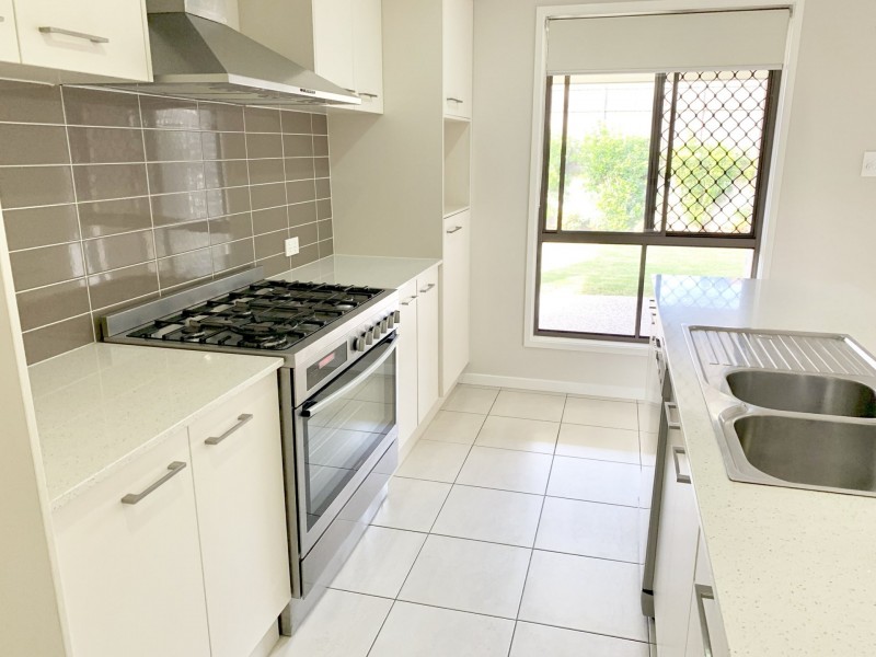 80A Carinyan Drive, Birkdale QLD 4159