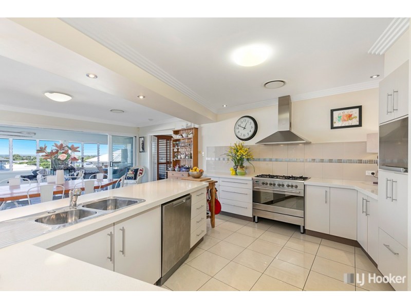 16 Sequoia Street, Thornlands QLD 4164