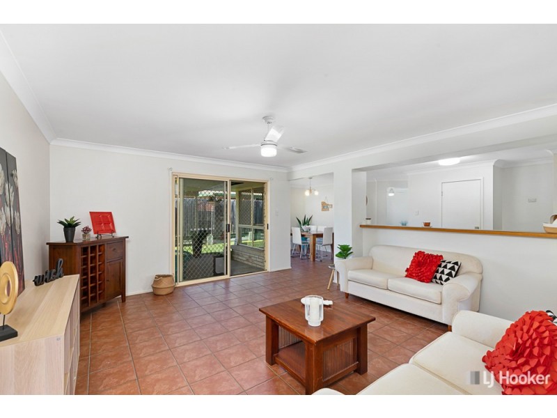 6 Sweetlip Court, Birkdale QLD 4159