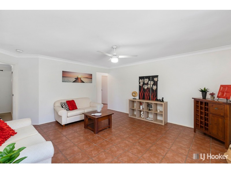 6 Sweetlip Court, Birkdale QLD 4159
