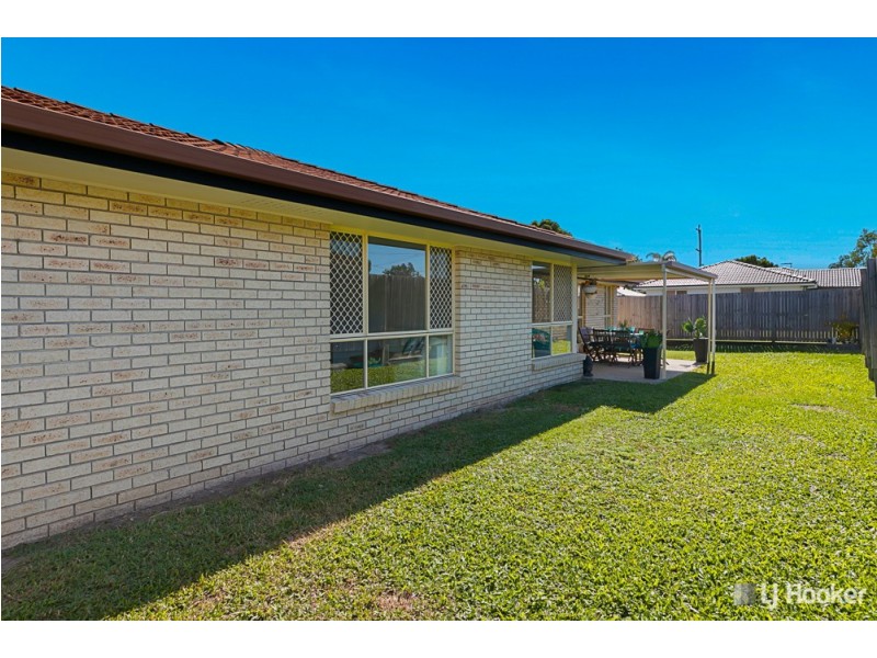 6 Sweetlip Court, Birkdale QLD 4159
