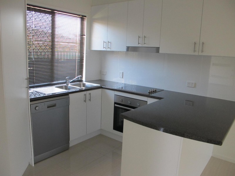 2/17 Channel Street, Cleveland QLD 4163