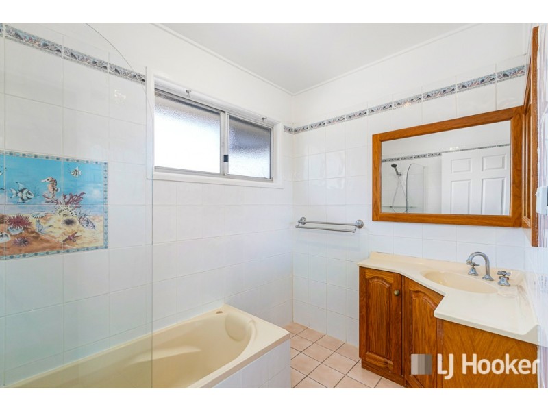 81 Cavell Street, Birkdale QLD 4159