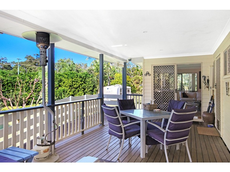 5 Halcyon Street, Lamb Island QLD 4184