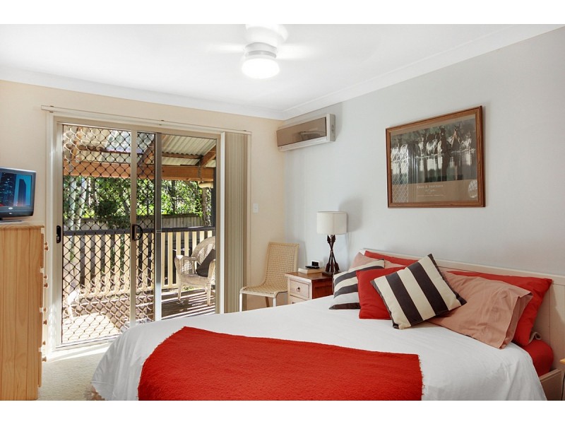 5 Halcyon Street, Lamb Island QLD 4184