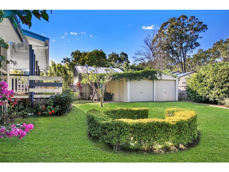 5 Halcyon Street, Lamb Island QLD 4184