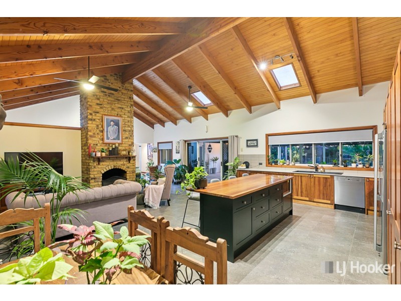 5 Catherine Street, Birkdale QLD 4159