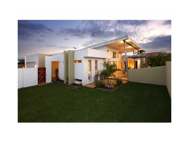 84 Beachcrest Road, Wellington Point QLD 4160