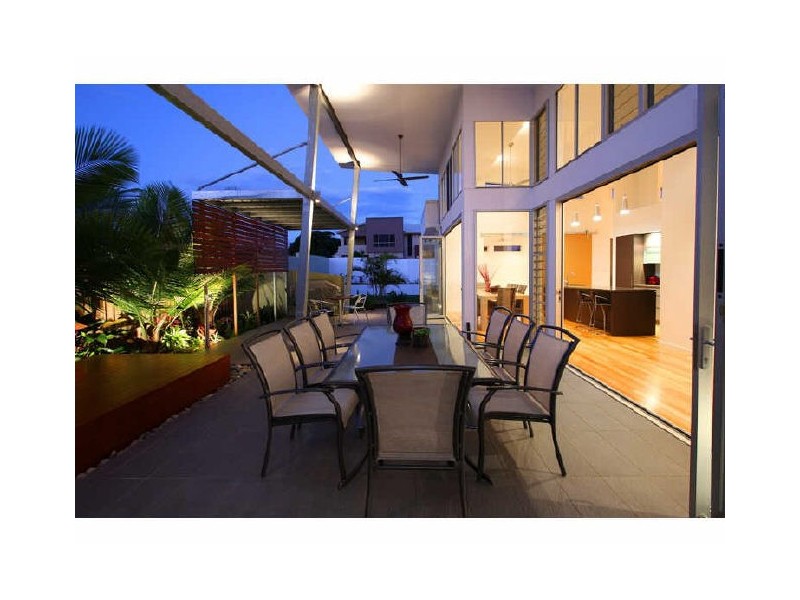 84 Beachcrest Road, Wellington Point QLD 4160