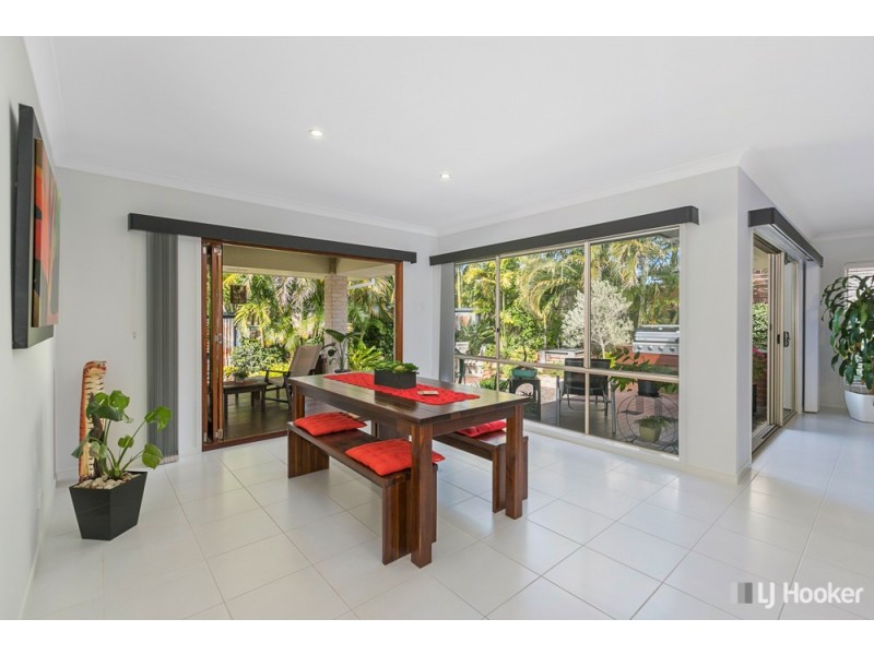 38 Parkgrove Street, Birkdale QLD 4159