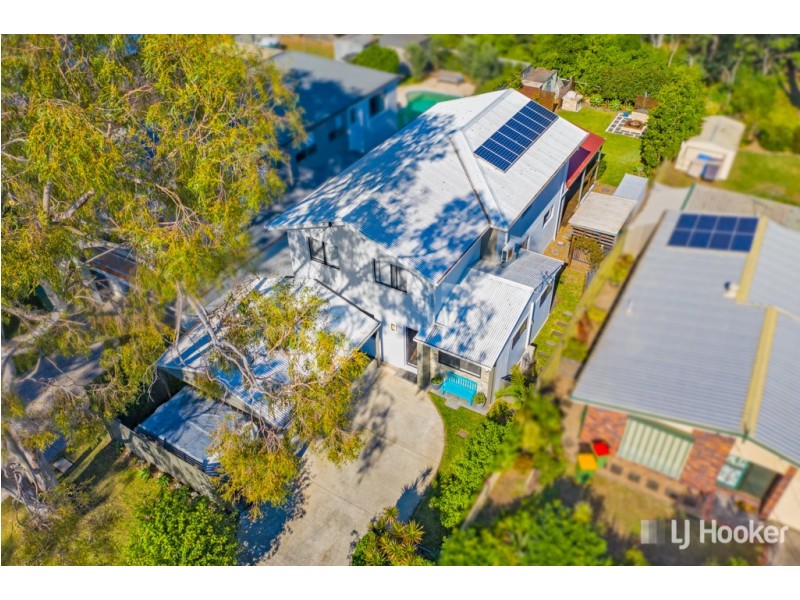 8 Roy Street, Thorneside QLD 4158