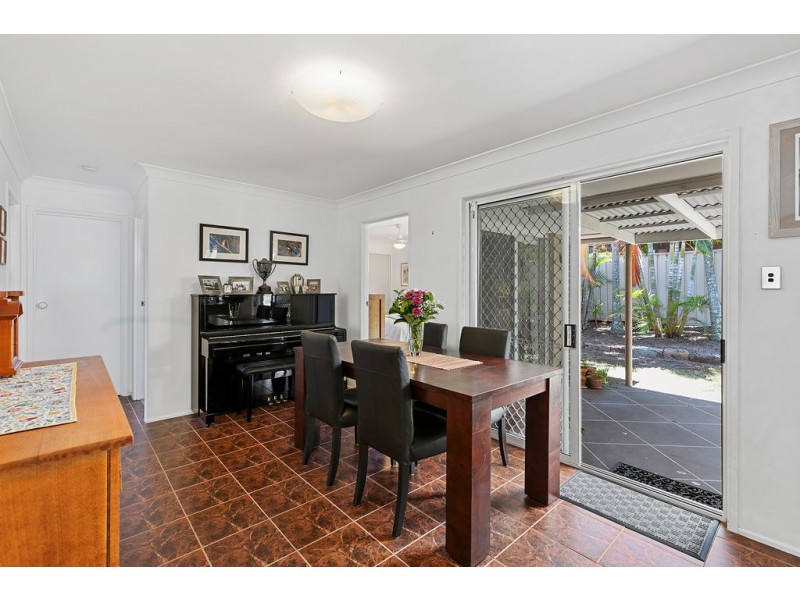 2 Gardenia Drive, Birkdale QLD 4159