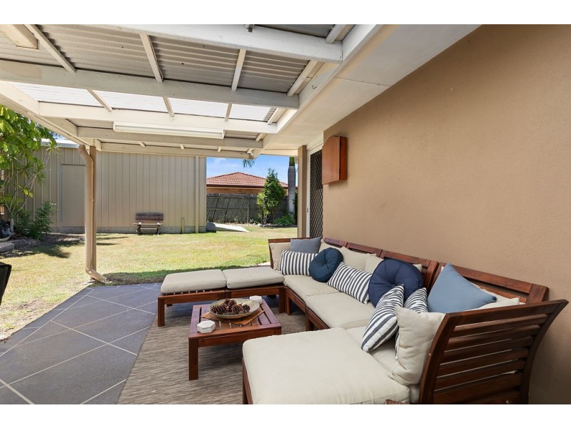 2 Gardenia Drive, Birkdale QLD 4159