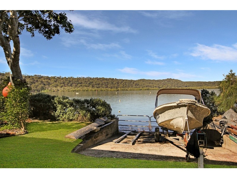 16 Browning Street, Russell Island QLD 4184