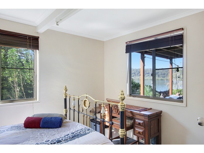 16 Browning Street, Russell Island QLD 4184