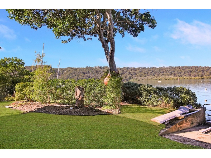 16 Browning Street, Russell Island QLD 4184