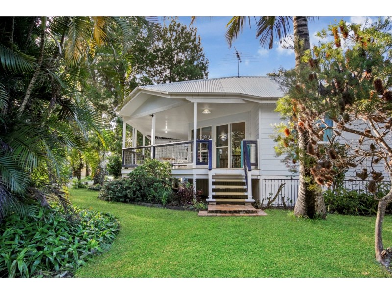 1 Ooyan Street, Coochiemudlo Island QLD 4184