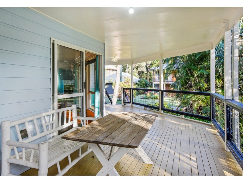 1 Ooyan Street, Coochiemudlo Island QLD 4184