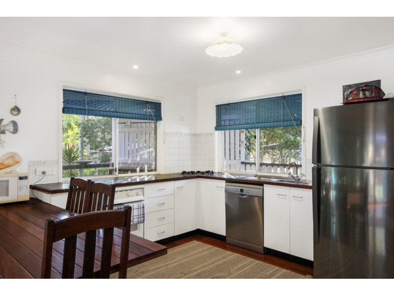 1 Ooyan Street, Coochiemudlo Island QLD 4184