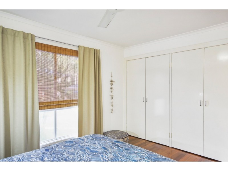 1 Ooyan Street, Coochiemudlo Island QLD 4184