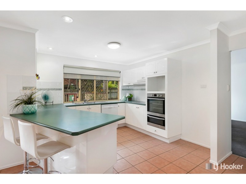 20 Cliftonville Place, Redland Bay QLD 4165