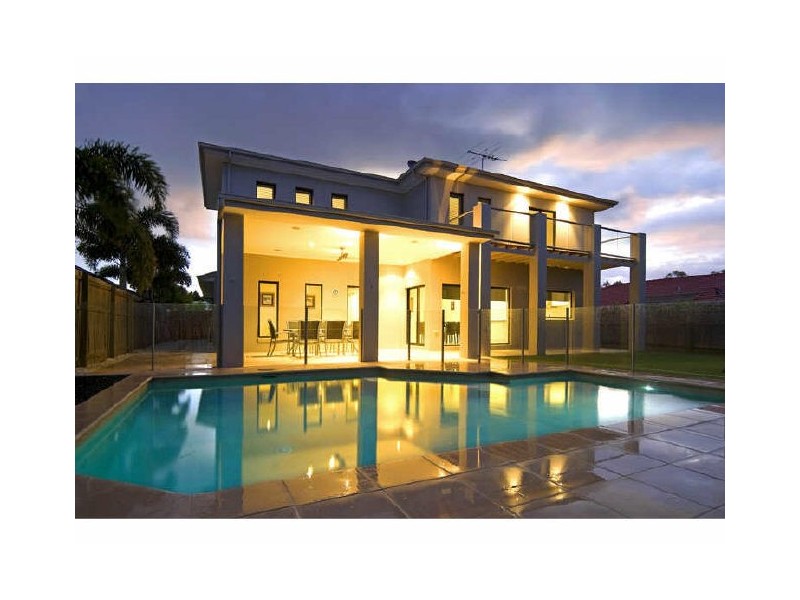 17 Mallan Terrace, Birkdale QLD 4159