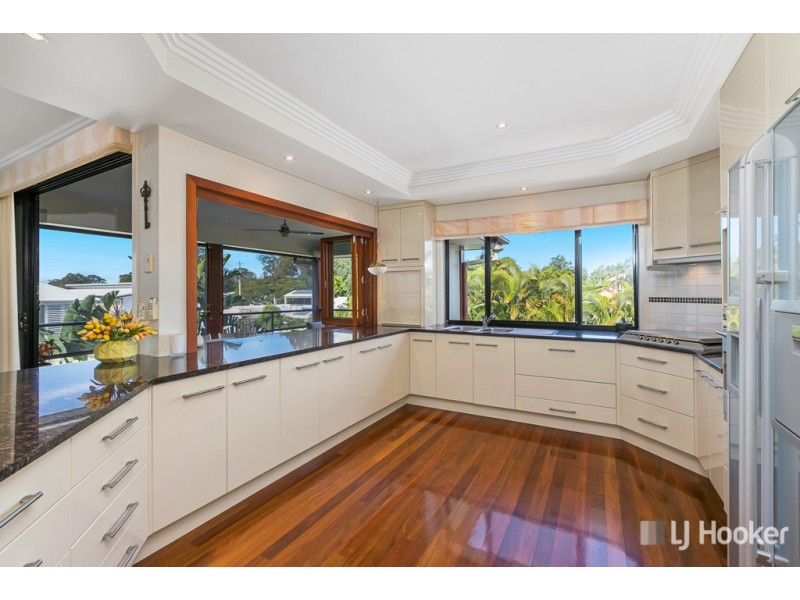 4 Oak Street, Ormiston QLD 4160